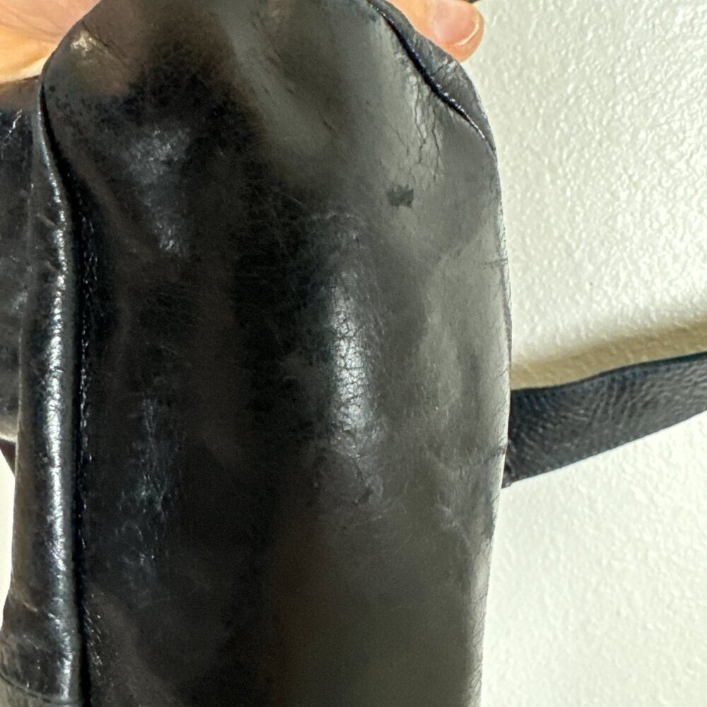 HOBO The Original Black Leather Crossbody/ Shoulder Bag - Picture 9 of 15